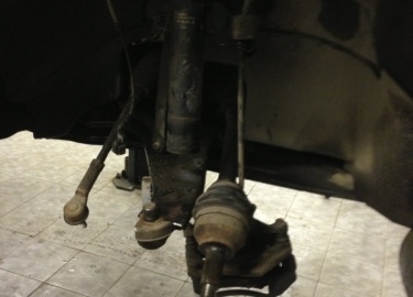 Статья о процедуре замены подшипника ступицы на автомобиле Форд Мондео. Пошаговое руководство и поясняющие фотографии.
