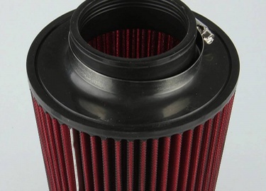 На автомобиле Ford Transit 2.4 расположение воздушного фильтра находится в подкапотном пространстве, слева от двигателя. Фильтрация спрятана в защи...