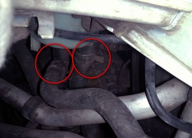 В этой статье вы узнаете, как заменить бачок ГУР на Форд Мондео IV в домашних условиях. Пошаговая инструкция по замене бачка гидроусилителя Ford Mo...