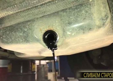 Меняем масло на Форд Транзит Ford Transit это линейка фургонов ориентированных для грузовых перевозок от компаннии Ford Motor Company. Производство...