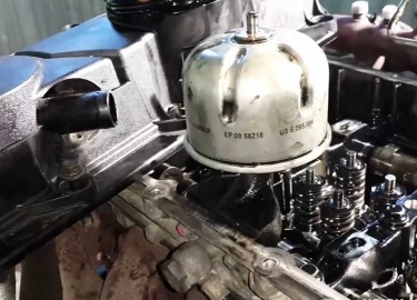 Для замены антифриза на Форде Транзит нужно выполнить всего три процедуры: слив старой жидкости, промывка системы, залив свежего антифриза
