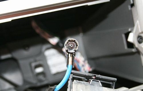Самостоятельная установка радиоприемника в Ford Focus