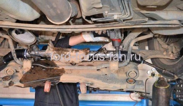Как снять топливный бак - Ford-Focus- 2